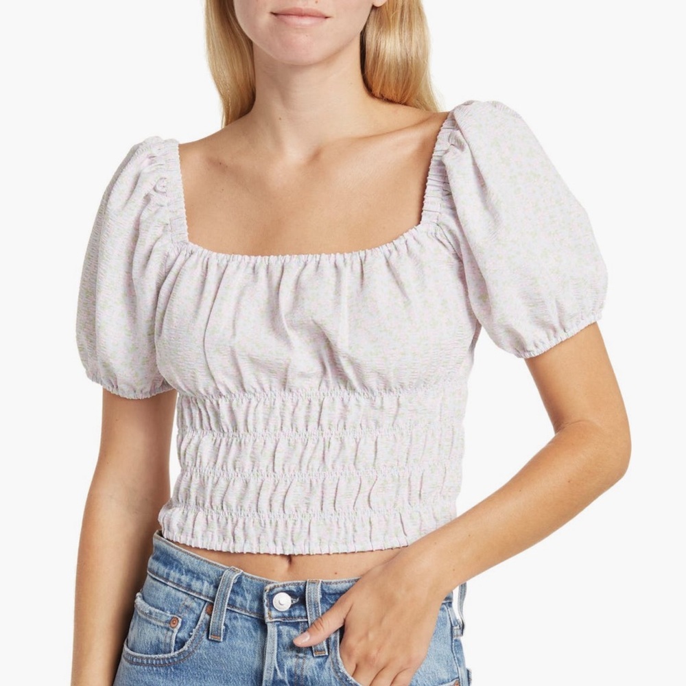 NWOT Elodie square neck smocked top, size medium, blue w/ pale pink flowers
